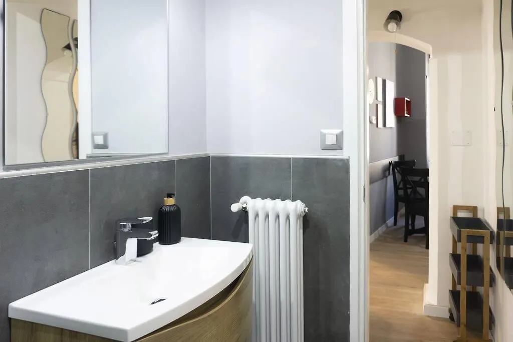 Sweet And Modern Apartment In Tor Pignattara Rome 0*,
