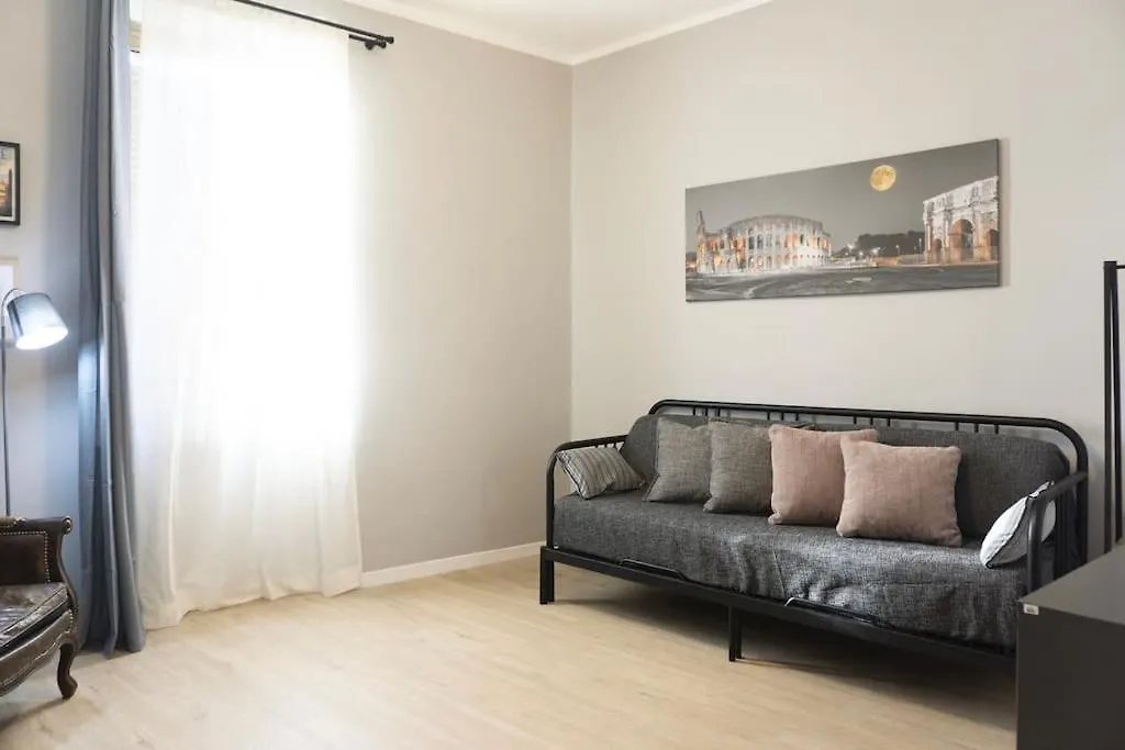 Sweet And Modern Apartment In Tor Pignattara Rome